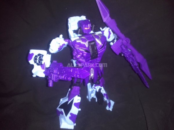 Transformers Fall Of Cybertron G2 Bruticus Out Of The Box Images  (25 of 43)
